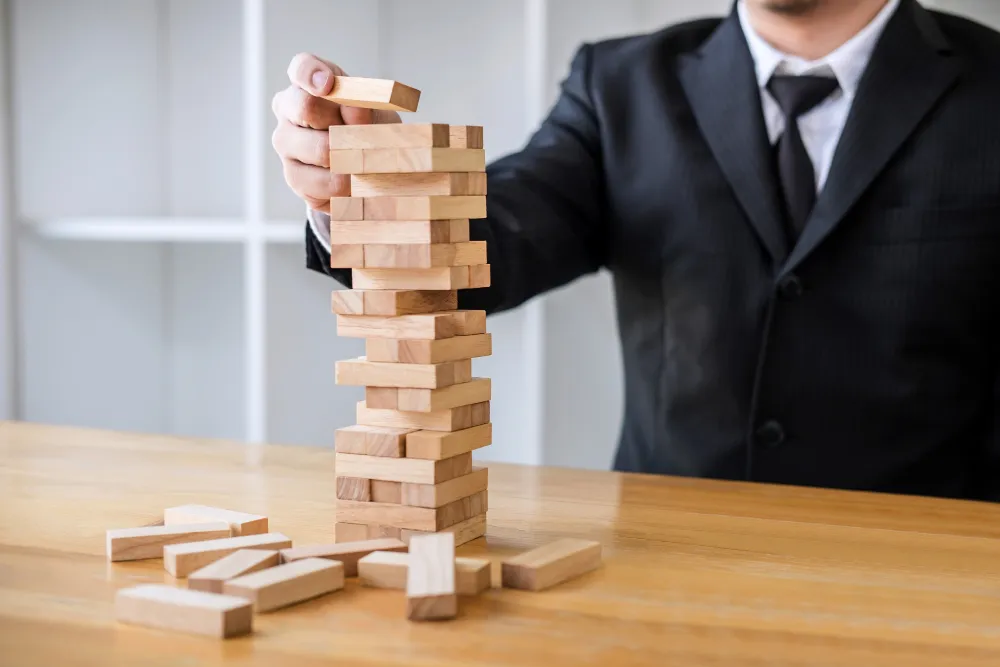 إدارة الطوارئ واتخاذ القرارات في سيناريوهات صعبة
